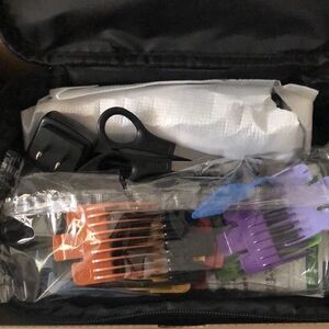 Wahl Men's Grooming Kit with Orange, Purple, Blue, Black Accessories
